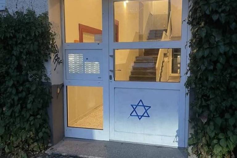 Casas em Berlim são marcadas com estrela de Davi na porta