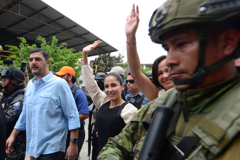Equador pode estar fadado a fazer prisões e cemitérios, diz líder da oposição a Noboa