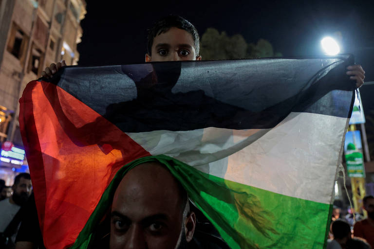 Protestos contra Israel se espalham por países árabes após ataque a hospital em Gaza