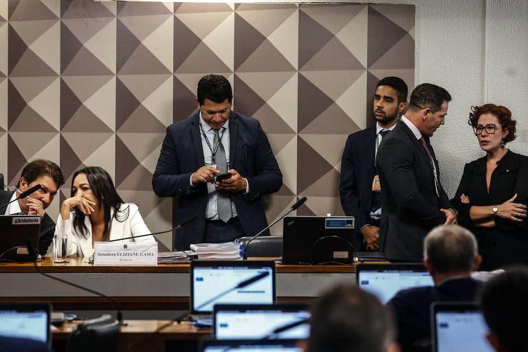 CPI do 8/1 aprova relatório que aponta Bolsonaro como autor dos ataques golpistas
