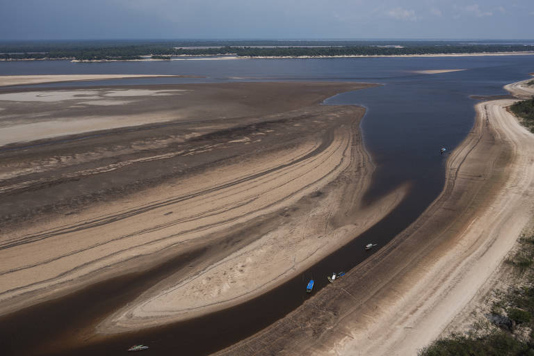 Indústria abastecerá Black Friday, mas Natal não se sabe, diz empresário sobre seca em Manaus