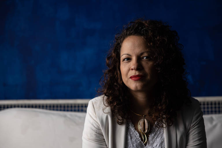 Produtora cultural, curadora e mãe de 3, Vera Nunes de Santana fez tratamento para crises de pânico, que associa à sobrecarga de trabalho dentro e fora de casa