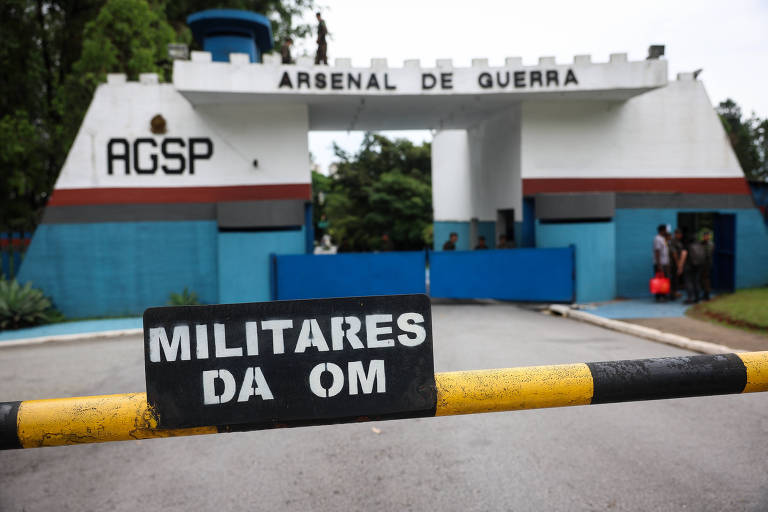 Dois militares são presos por suspeita de furto de armas do Exército em SP