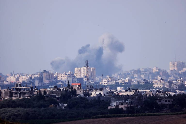 Israel aumenta bombardeios na guerra com o Hamas em meio a risco de conflito regional