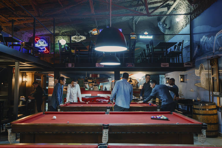 ORA BOLAS SNOOKER BAR, São Paulo - Pacaembu - Comentários de Restaurantes,  Fotos & Número de Telefone