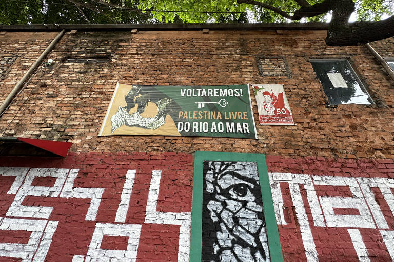 Cartazes , grafites, bandeiras ilustram um pouco do cenário atual do conflito Israel-Hamas