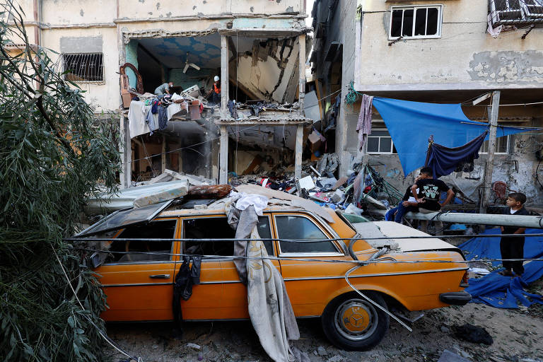 Israel amplia ataques a Gaza e Hizbullah antes de invasão