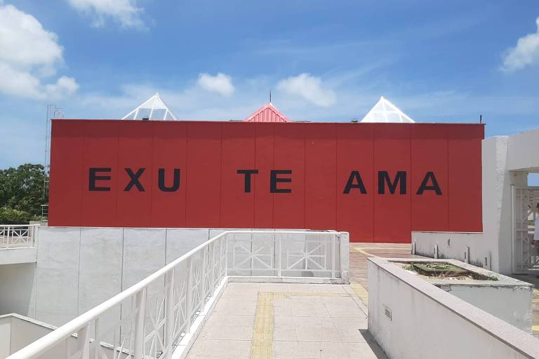 Deputada bolsonarista pede apagamento de obra 'Exu te Ama' em museu no Ceará
