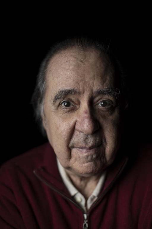 O cantor e compositor Edu Lobo, aos 80 anos, em sua casa, em São Conrado, na zona sul do Rio de Janeiro