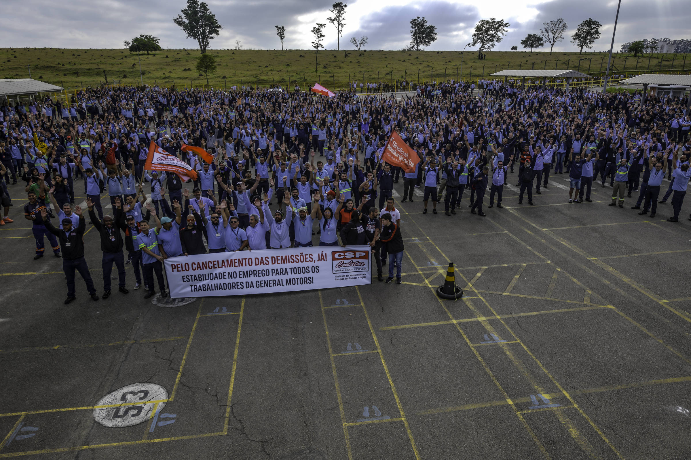 Assembleias nas fábricas de São Paulo e Mogi das Cruzes