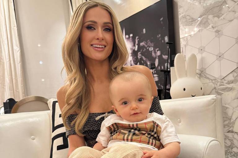 Paris Hilton responde comentários sobre tamanho da cabeça do filho: 'Perfeitamente saudável'