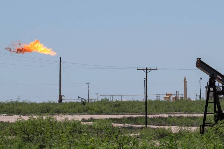 Aquisições de Chevron e Exxon mostram 'corrida armamentista' por petróleo