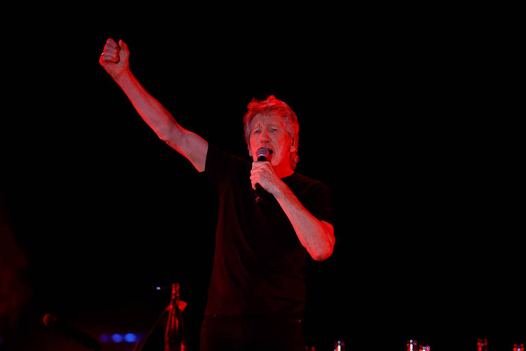 Show de Roger Waters em Brasília desfila hits e evita polêmica sobre nazismo