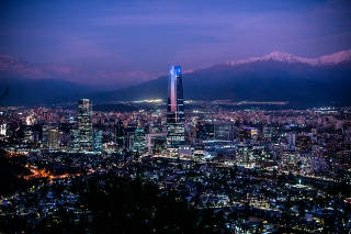 A sweeping view of Santiago, Chile, from San Cristóbal Hill, Aug. 29, 2023. (Cristóbal Olivares/The New York Times)