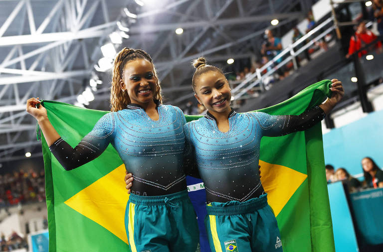 Rebeca Andrade conquista mais um ouro no Pan, agora na trave