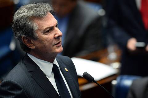 (FILES) Brazilian senator and former president (1990-1992), Fernando Collor de Mello, speaks during the impeachment vote against Brazil's suspended President Dilma Rousseff, at the Senate in Brasilia, on August 31, 2016. Brazilian former President Fernando Collor de Mello (1990-1992) was sentenced on Wednesday May 31, 2023 by the Supreme Court to eight years and ten months in prison for corruption, in an investigation derived from the Lava Jato mega-cause. (Photo by ANDRESSA ANHOLETE / AFP)