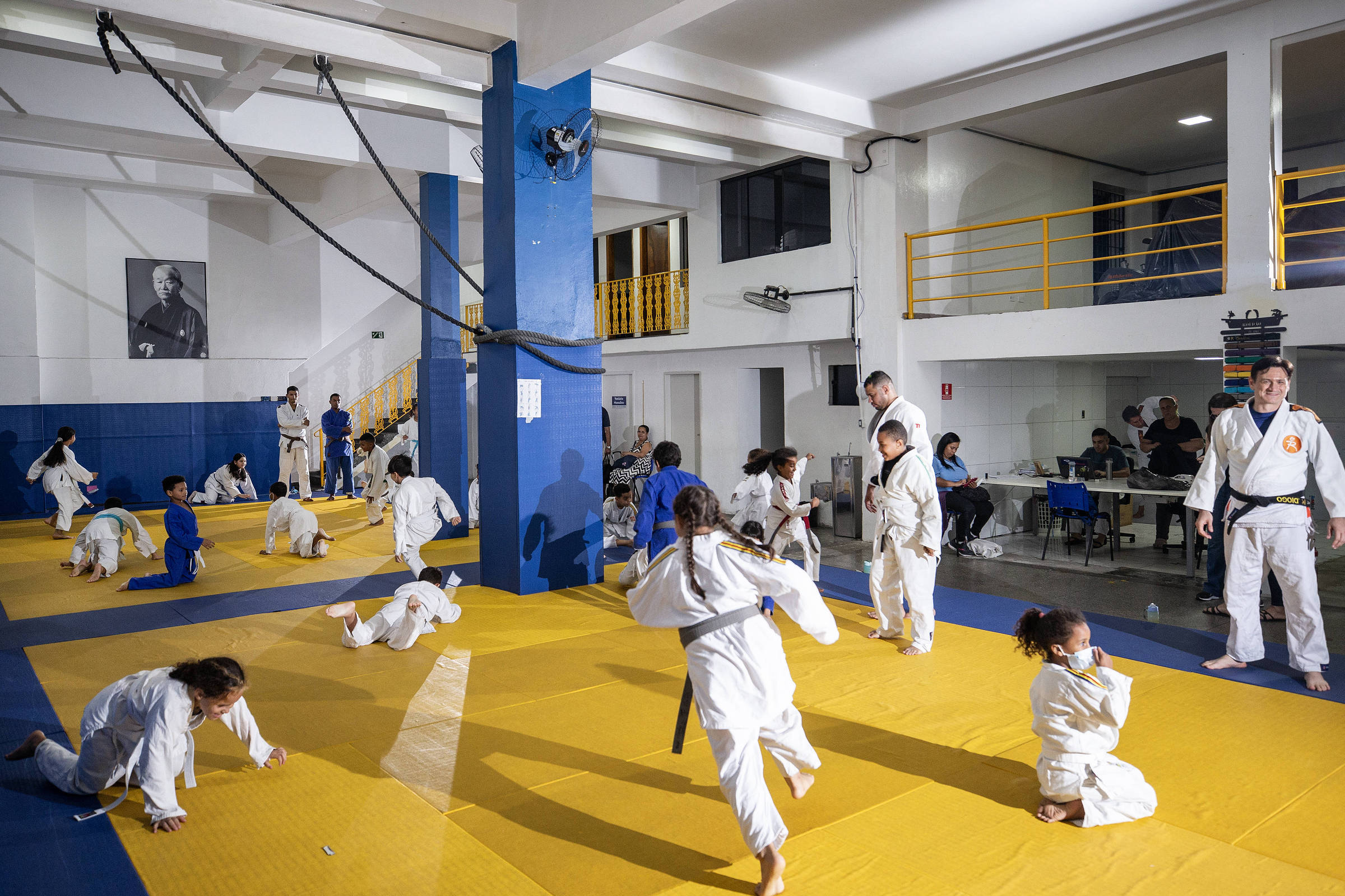Project that brings judo to low-income young people and reveals Olympic champion arrives in São Paulo