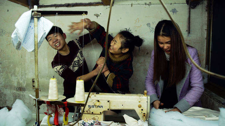 Veja cenas de 'Juventude (Primavera)', documentário de Wang Bing