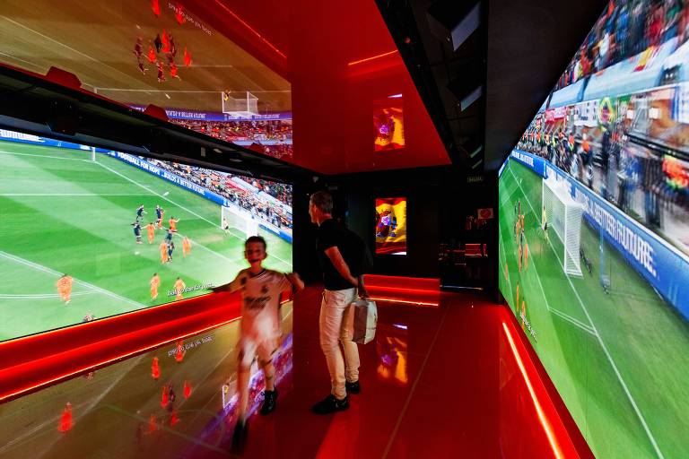 A partir de camisa de Caniggia, argentino construiu maior museu de futebol do mundo