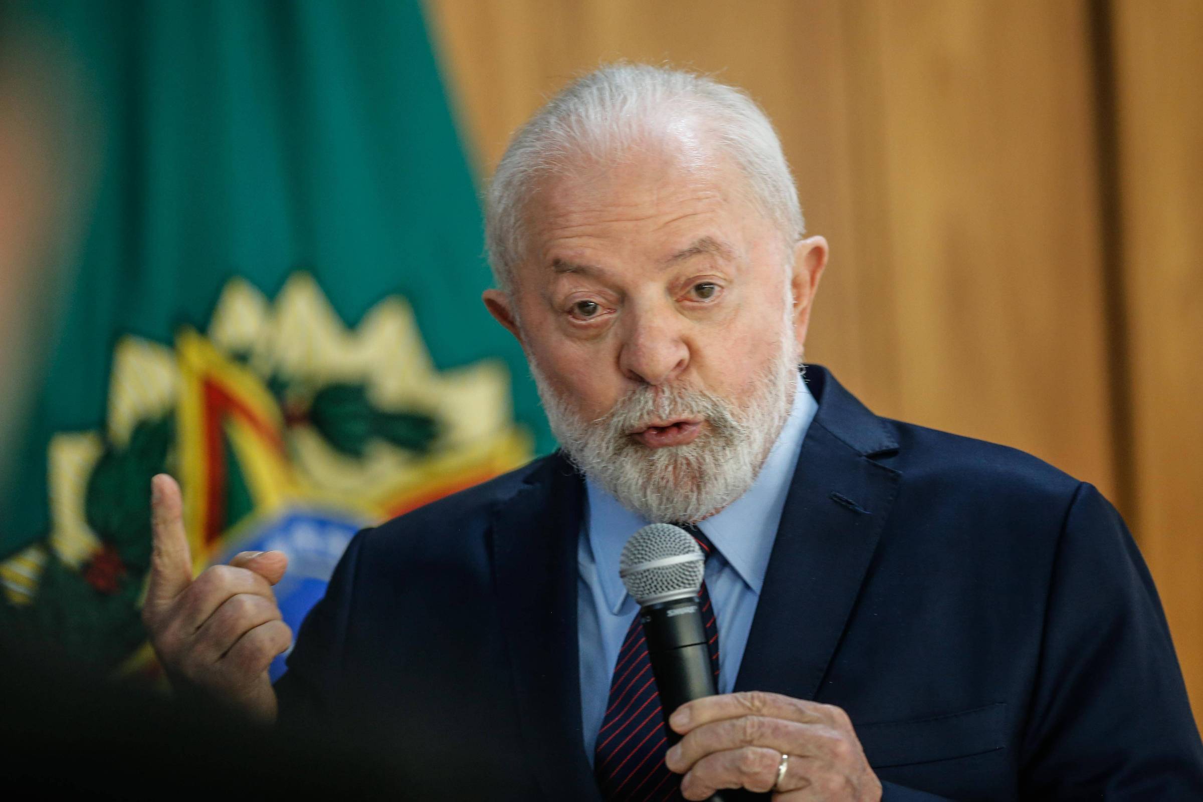 Governo vê bolsonarismo resiliente mesmo com acenos de Lula ao centro