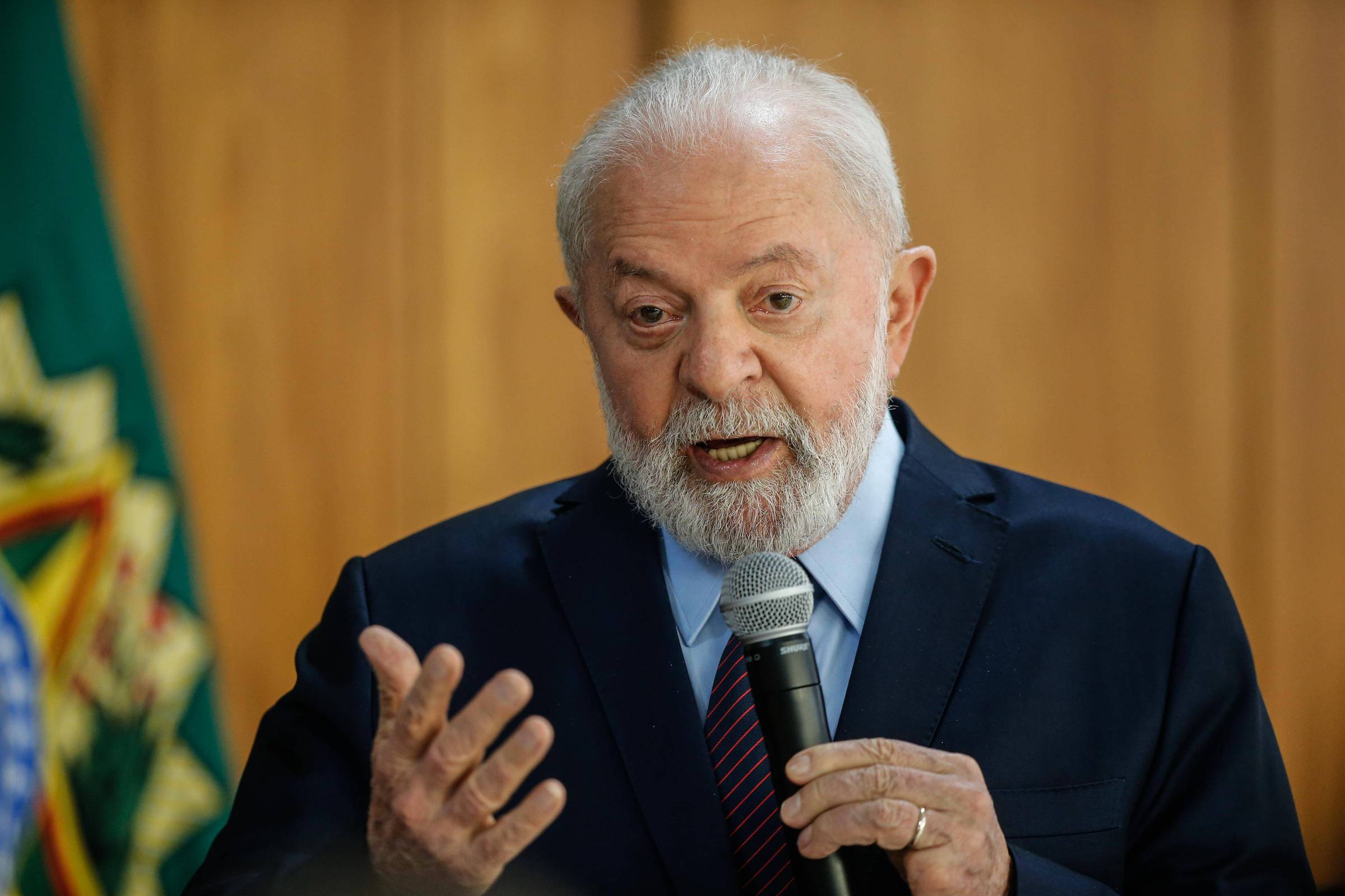 Lula diz que falhas do 1º ano de governo não podem se repetir em 2024