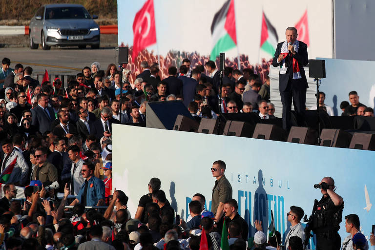 Israel é peão do Ocidente, diz Erdogan em ato pró-Palestina com milhares