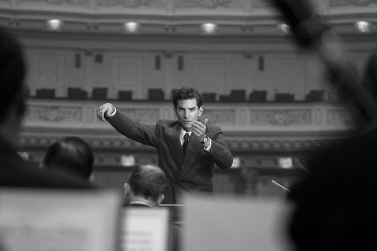 Bradley Cooper faz de 'Maestro' uma bela coleção de contradições
