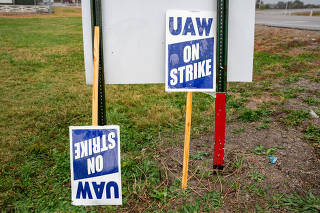 United Auto Workers expands its strike to General Motors engine plant in Spring Hill