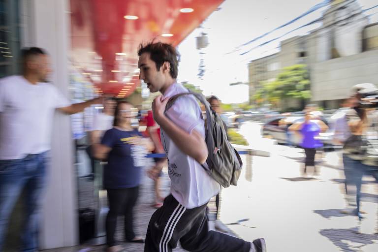 Nos dias de provas serão aceitos documentos de identificação originais e com foto, como carteira de habilitação e cédulas de identidade expedidas por secretarias de Segurança Pública, Forças Armadas, Polícia Militar e Polícia Federal