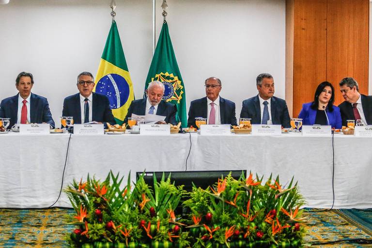 Lula conta os centavos para um ajuste de rota em 2024