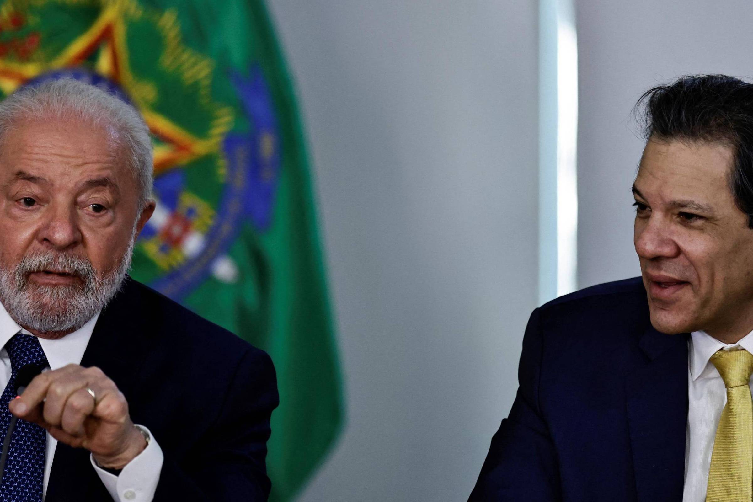 Governo chama relator da LDO para discutir opções sobre revisão de déficit zero