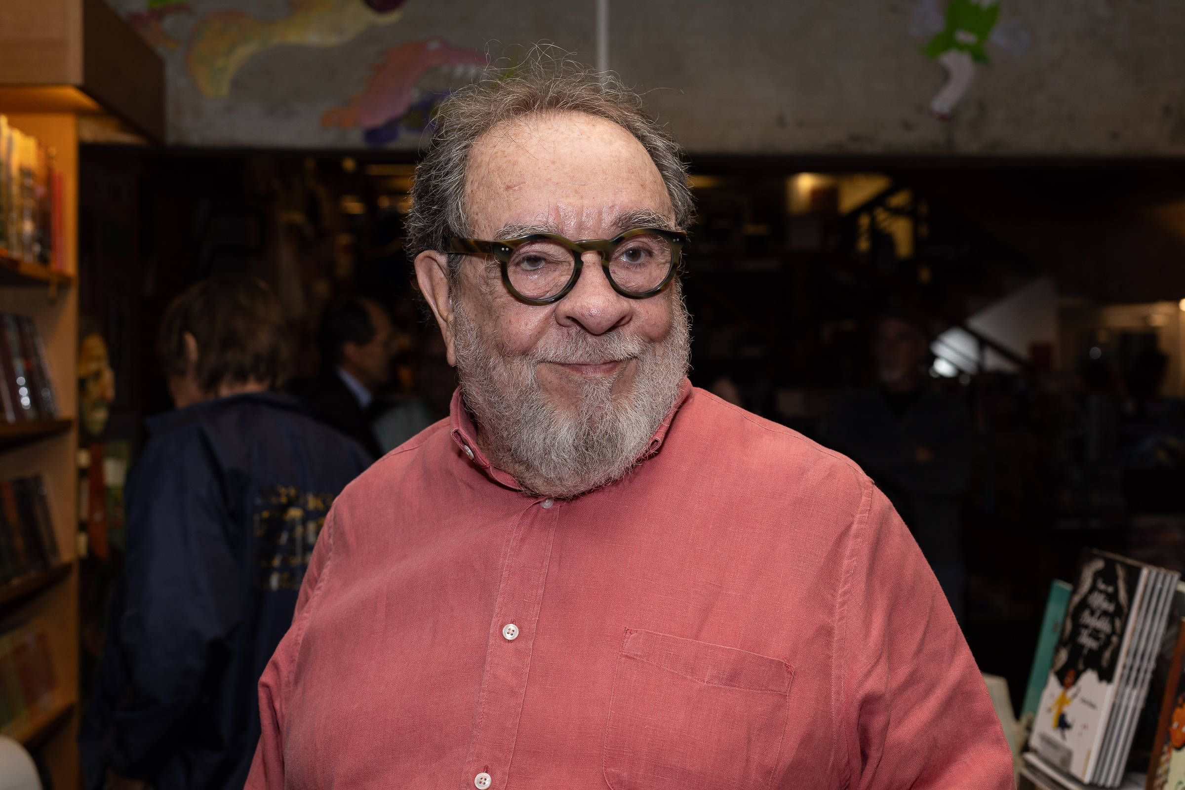 Fernando Morais é eleito presidente da Inter Press Service