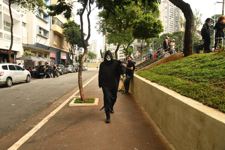 A marcha foi criada em SP por fãs de filmes trash