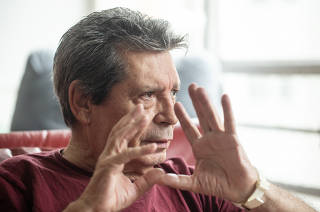 Entrevista com o escritor, dramaturgo e roterista Mario Prata,77, em seu apartamento em Higienopolis. Prata esta lancando novo livro