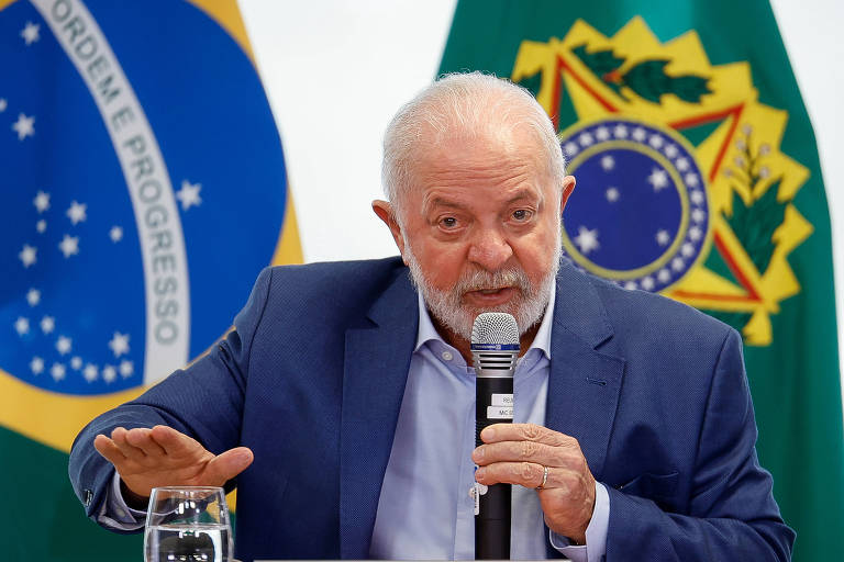 O presidente Lula comanda reunião com ministros da área de infraestrutura do governo