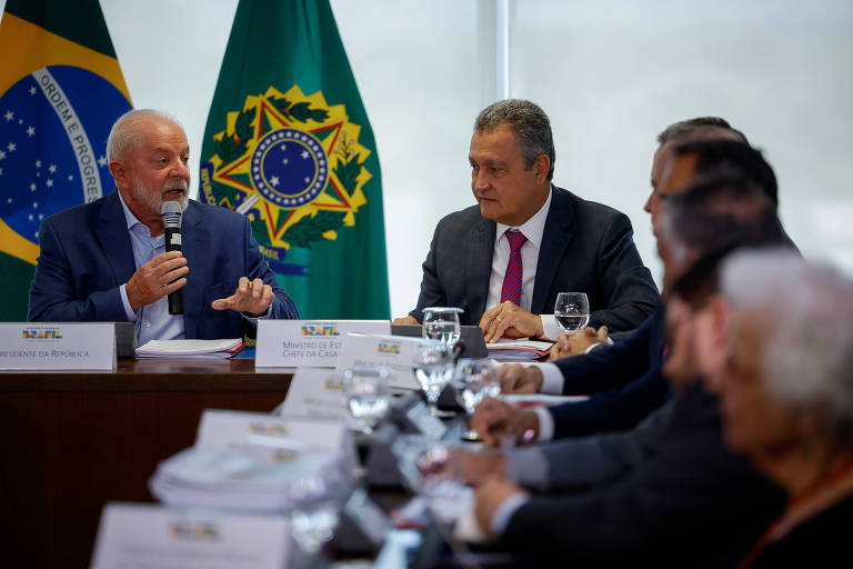 Leitores comentam declarações de Lula e Bolsonaro