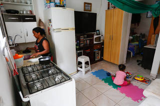 Mãe reclama por falta de vaga em creche em São Paulo