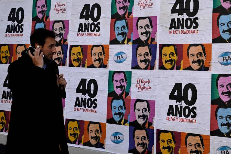 Podcast Américas discute legado de Raúl Alfonsín na Argentina