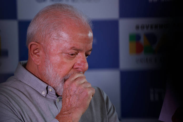 Lula recebe apoiado por Sarney à PGR, e aliados falam em boa conversa