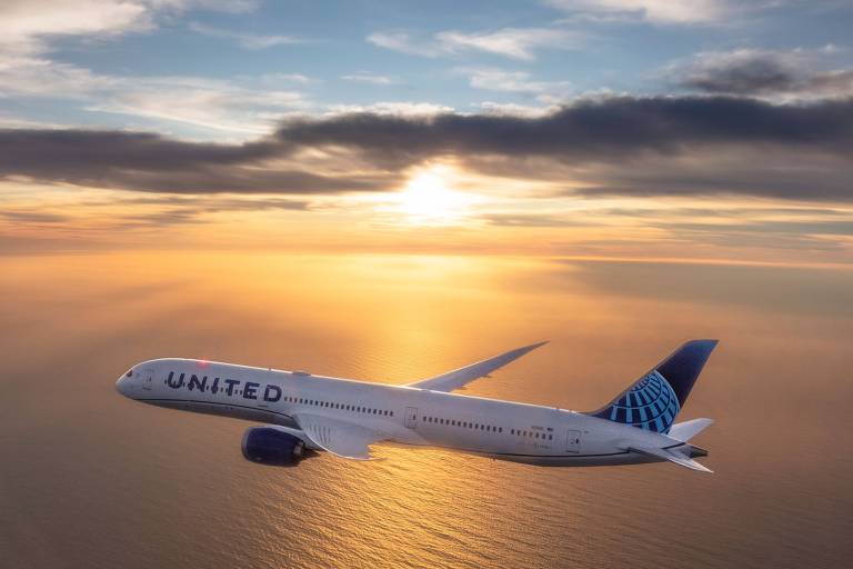 Boeing 787 da United Airlines; companhia voa do Brasil para Houston, Chicago, Washington e Nova York, nos Estados Unidos