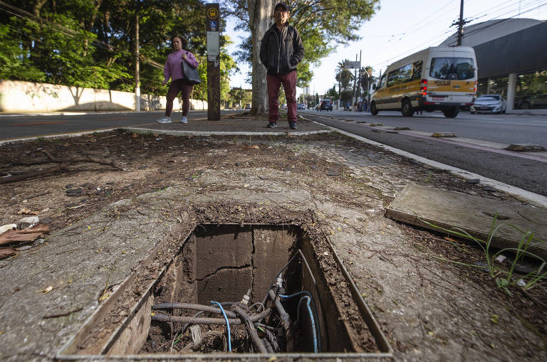 Bairro com fio enterrado também sofreu apagão em São Paulo