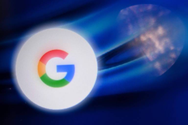 Logo do Google em tela de tablet