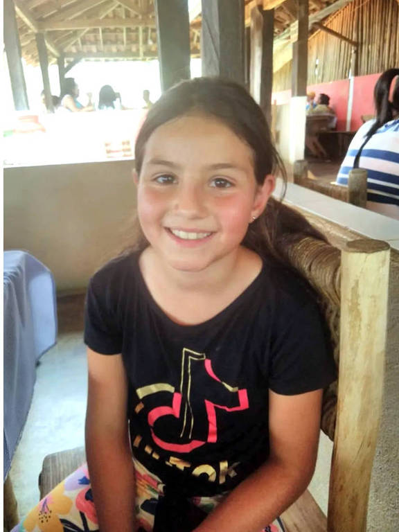 A foto mostra Kamila de Melo Silveira, de dez anos, moradora de São João del Rei, que morreu supostamente por causa da bactéria Streptococcus.