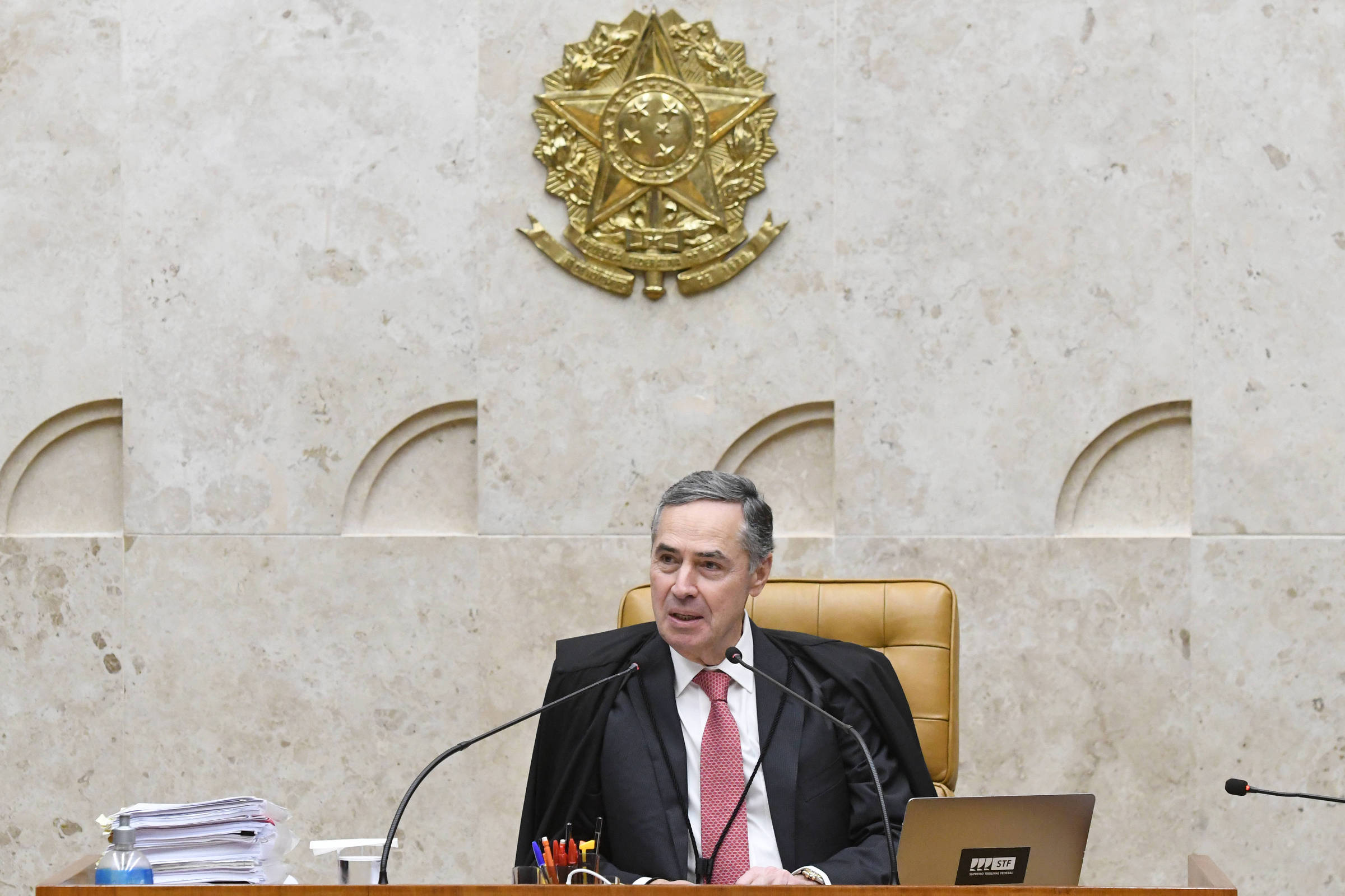 Decisão sob Barroso provoca efeito cascata, e juízes conseguem novo benefício