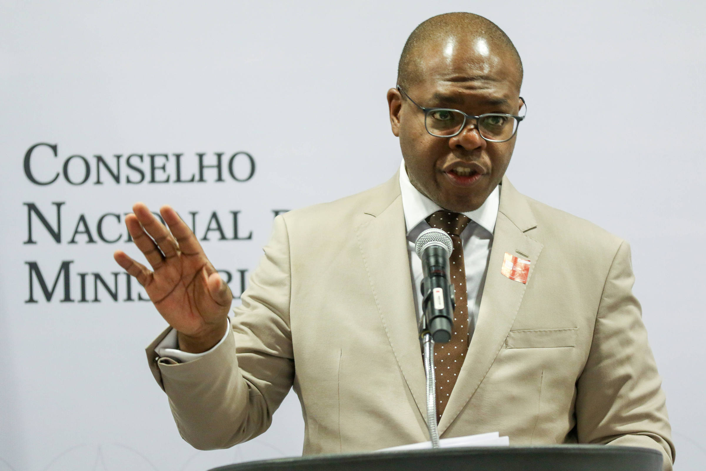 Governo cria grupo para criar política de direitos humanos para empresas