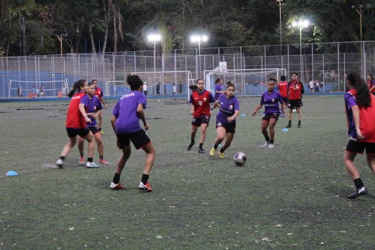 Treino de equipe de torneio feminino de junho deste ano; em dezembro, Copa São Paulo de Futebol Júnior Feminina terá participação de 16 equipes