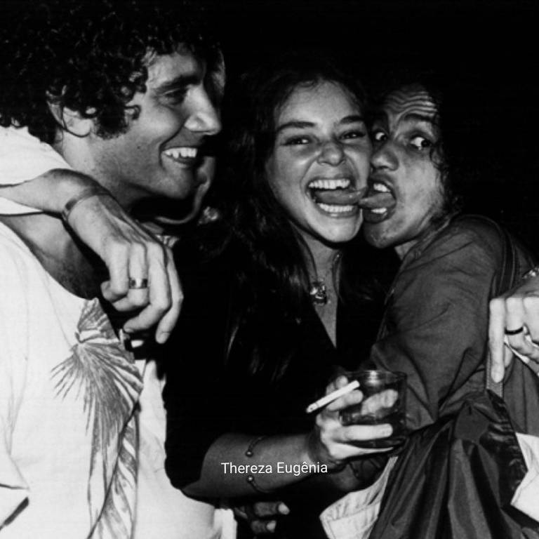 Waly Salomão, Caetano Veloso e Angela Ro Ro durante festa de lançamento do álbum 'Álibi', de Maria Bethânia, em 1978