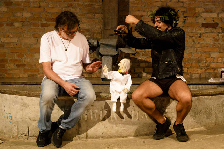 Primeira peça do Oficina sem Zé Celso traz Shakespeare e alfineta Silvio Santos