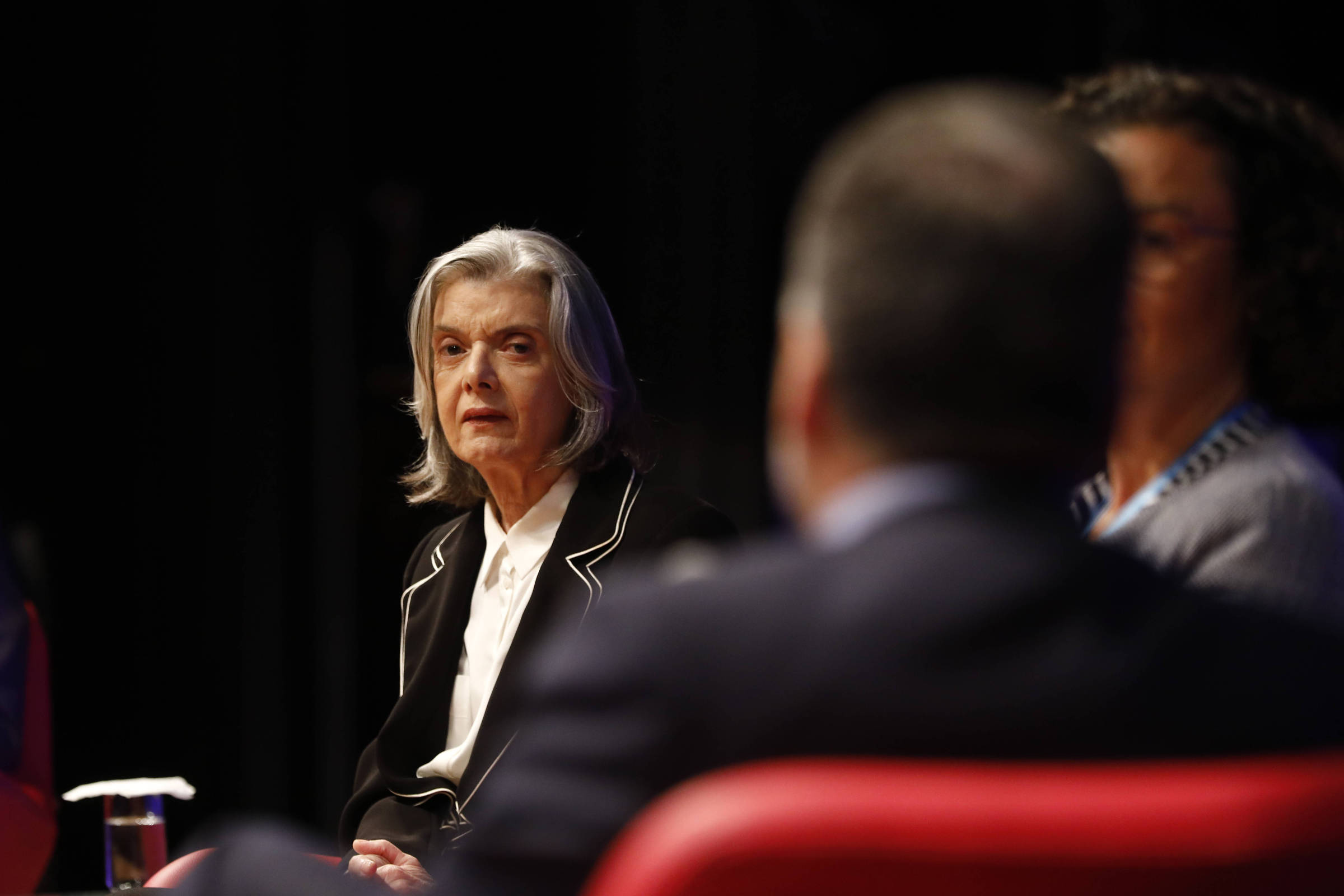 Judiciário continua preconceituoso e machista, diz Cármen Lúcia