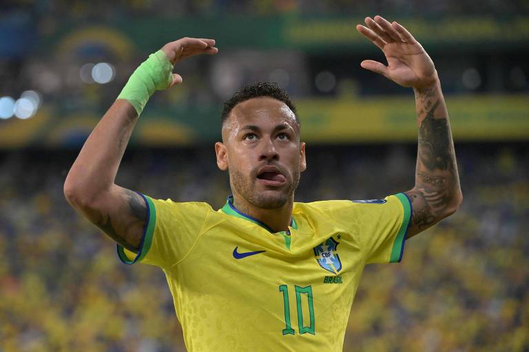 Neymar é acusado de empregar doméstica em Paris ilegalmente e com carga horária excessiva